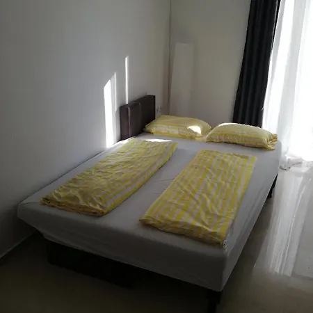By The Sea, Thessaloniki Apartment *