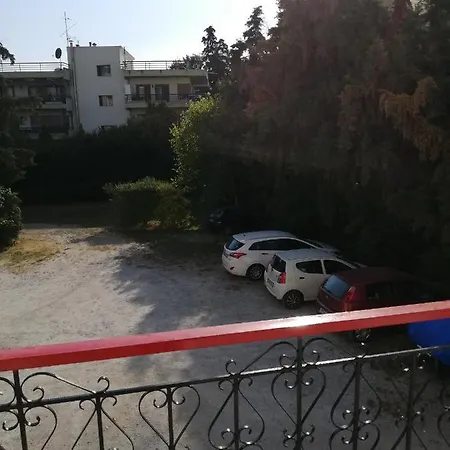 By The Sea, Thessaloniki Apartman *