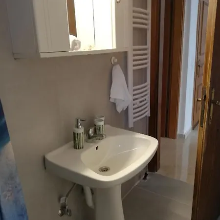 By The Sea, Thessaloniki Apartman *
